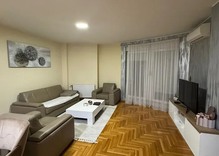 Large 2br - 6 Guests